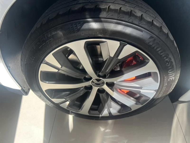 蔚来 蔚来ET7 2023 汽车图片 #2