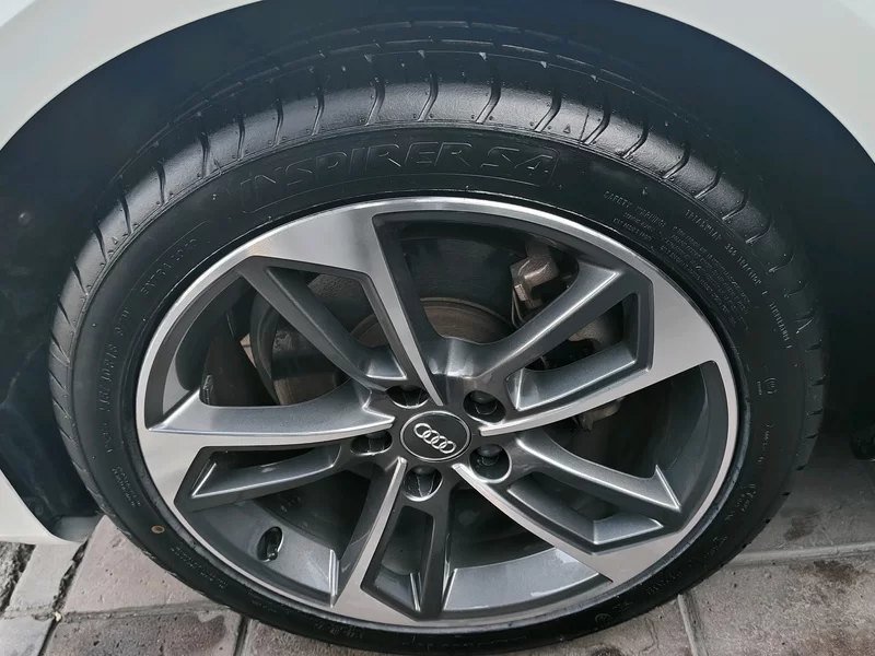 Audi A4L 2019 #2 Audi A4L 2019 car image #2
