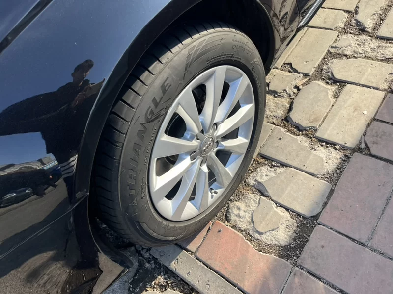 Audi A6L 2015 car image #2