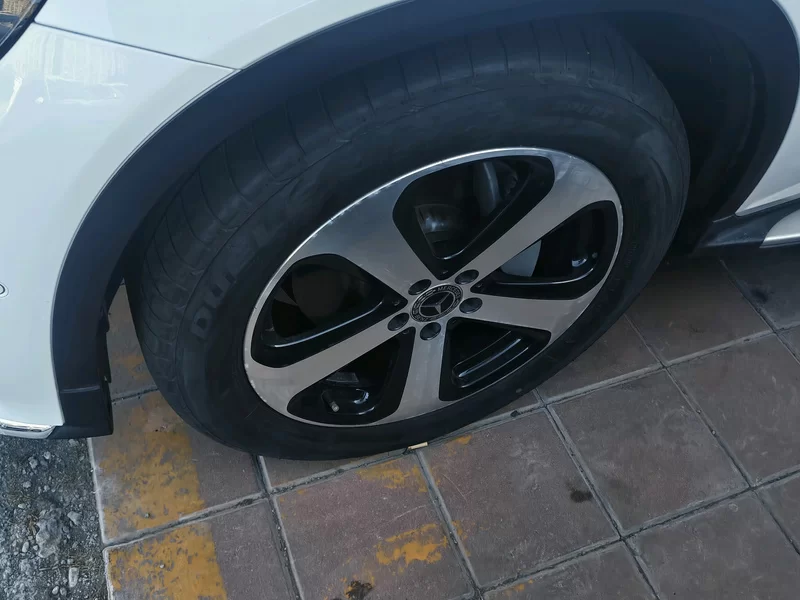 Mercedes-Benz GLC Class 2018 #2 Mercedes-Benz GLC Class 2018 car image #2