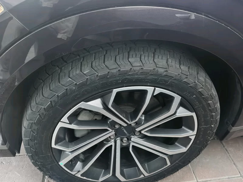 Lynk & Co 09 2022 car image #2