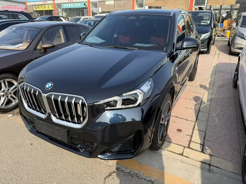 BMW X1 2025 car image #2