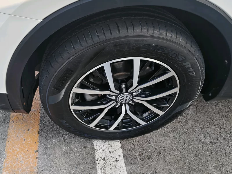 Volkswagen Tiguan L 2018 #2 Volkswagen Tiguan L 2018 car image #2