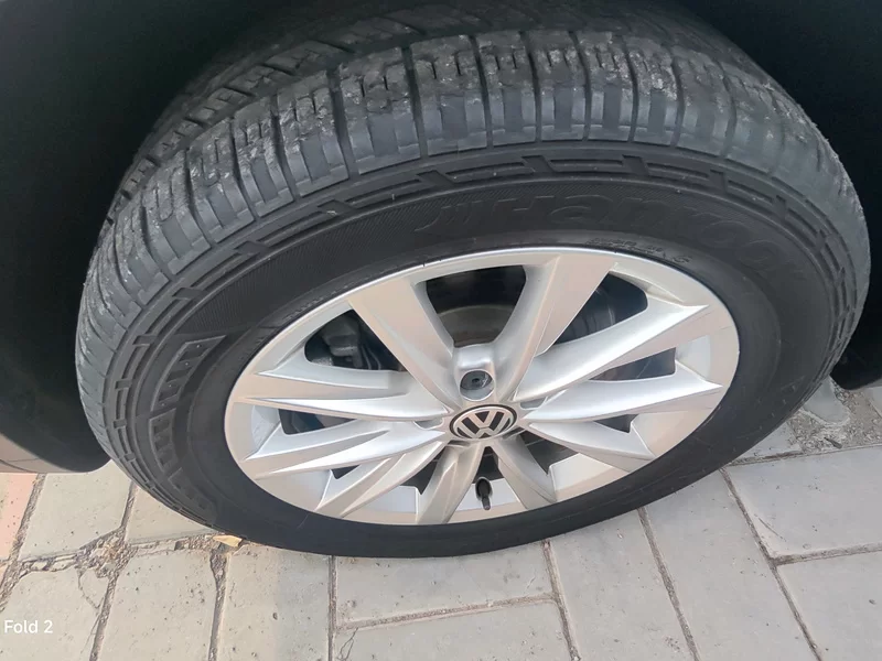 Volkswagen Tiguan 2018 car image #2