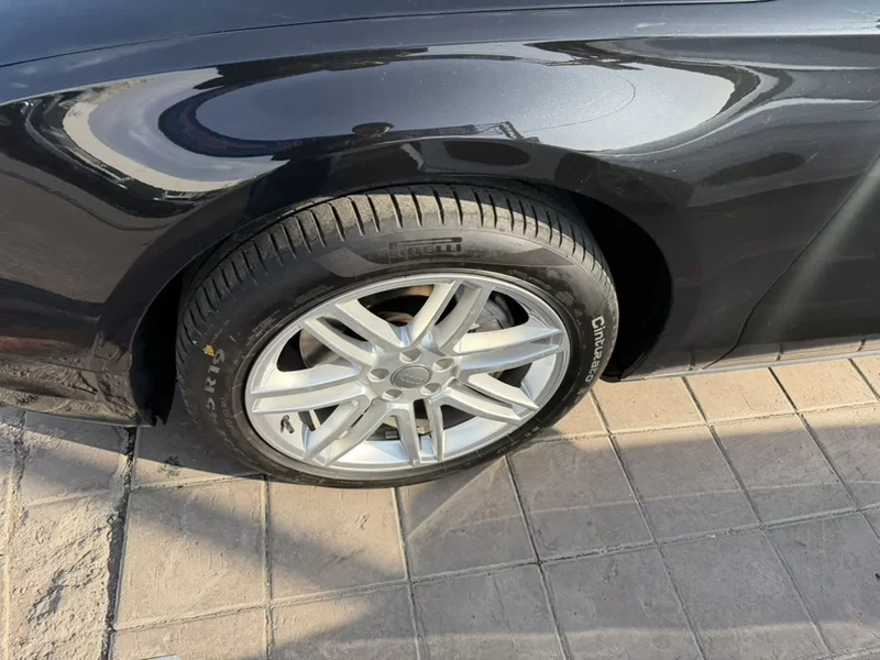 Audi A8 2016 car image #2