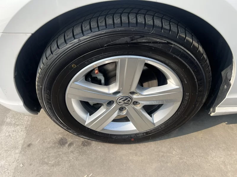 Volkswagen Lamando 2015 immagine di auto #2