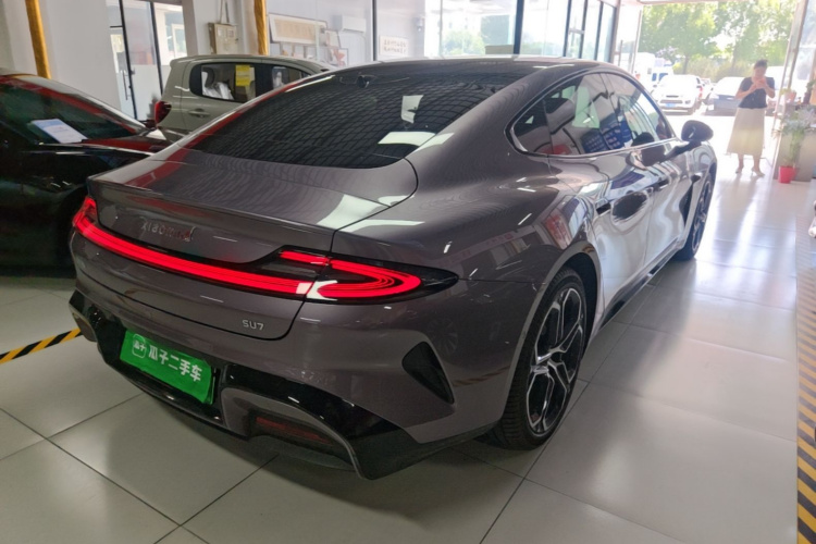 MI SU7 2025 car image #7