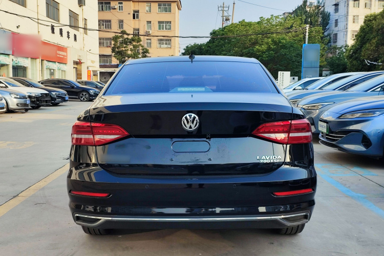 Volkswagen Lavida 2019 #6 Volkswagen Lavida 2019 car image #6