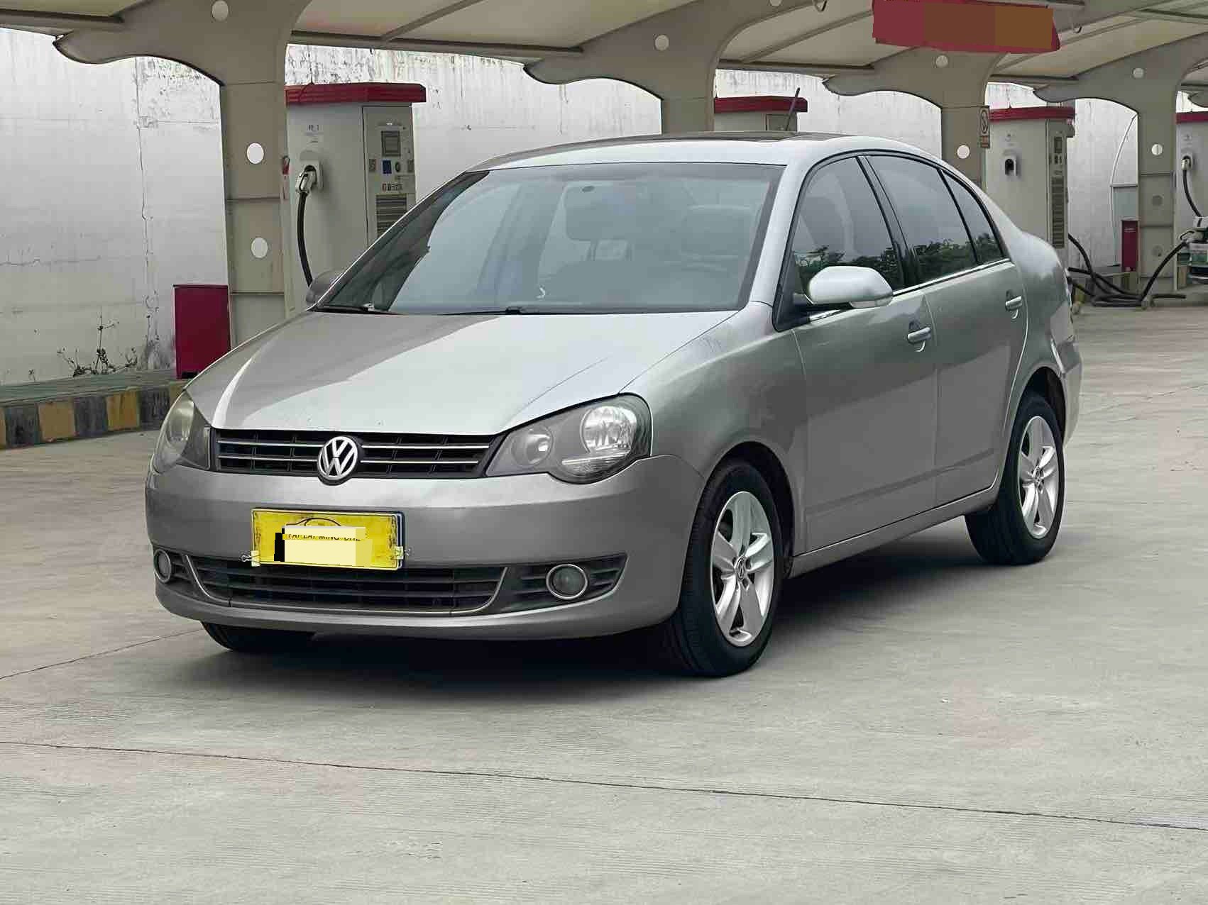Volkswagen Polo 2012 car image 