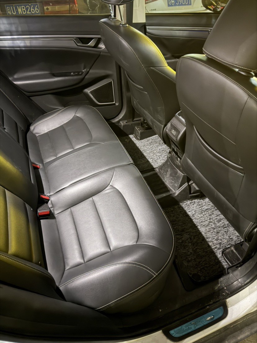 GEELY Emgrand GS 2018 car image #4