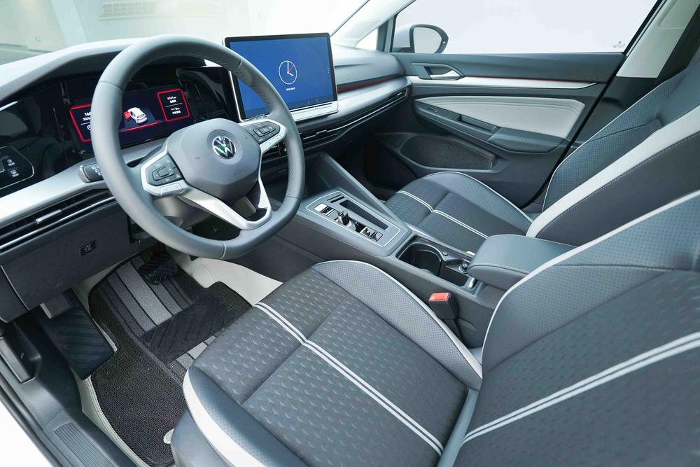 Volkswagen Golf 2025 #14 Volkswagen Golf 2025 car image #14