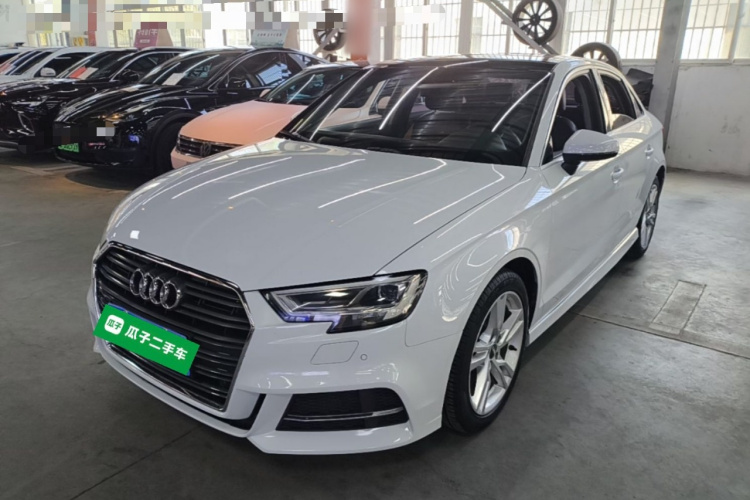 Audi A3 2019 car image #2