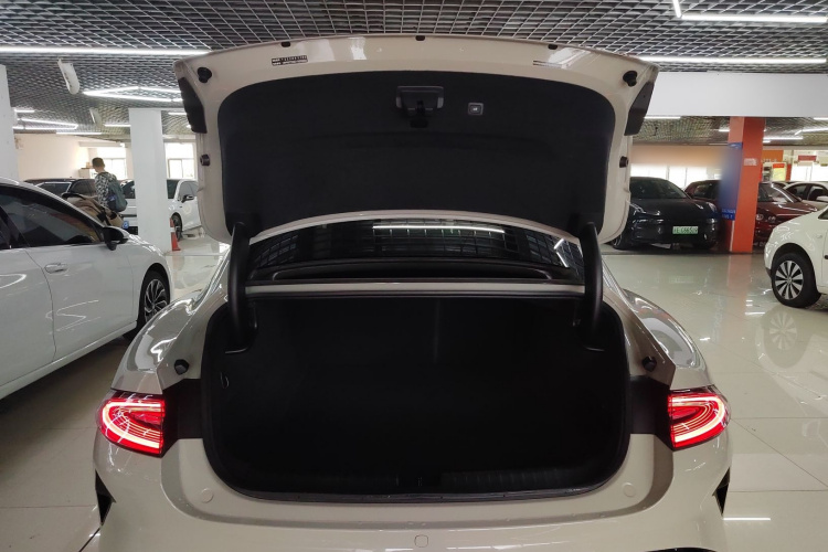 MI SU7 2025 image de voiture #19