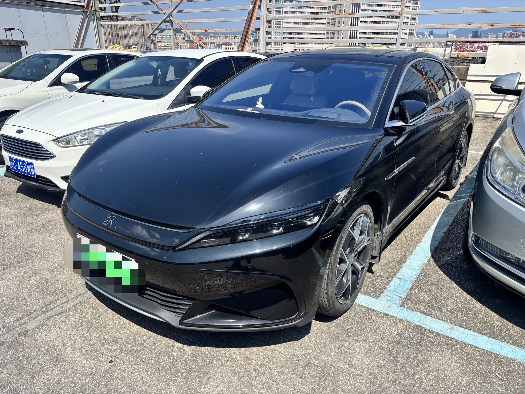 BYD Han 2024 car image 