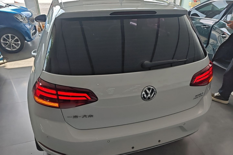 Volkswagen Golf 2020 #6 Volkswagen Golf 2020 car image #6