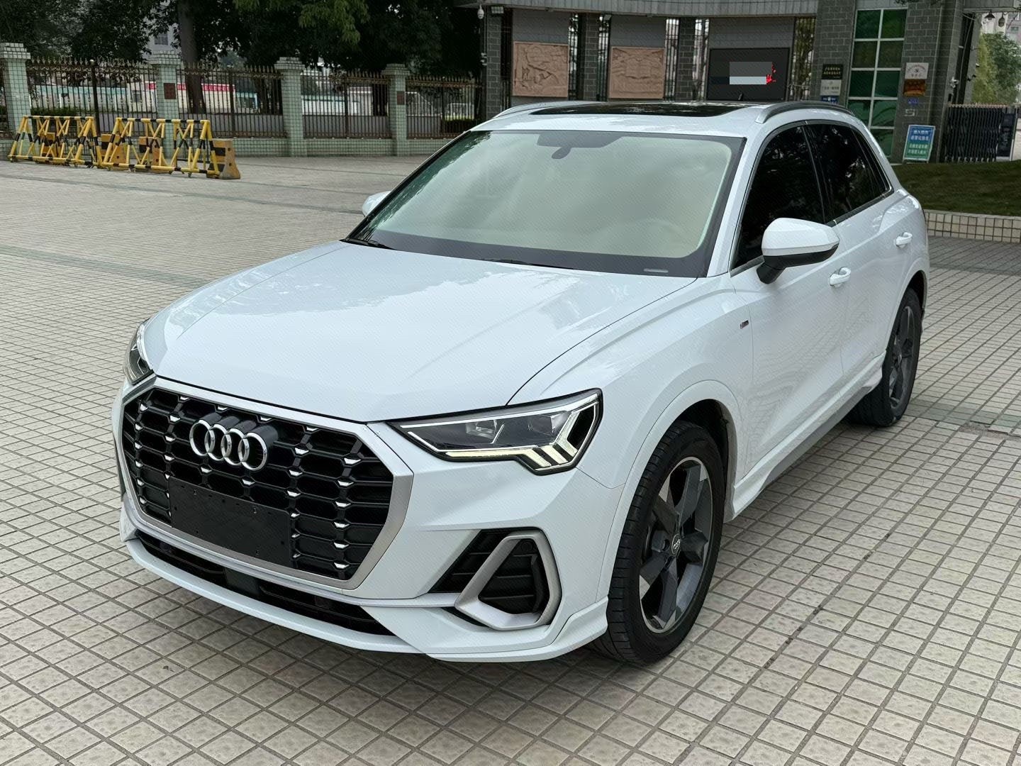 2020 2020 car image