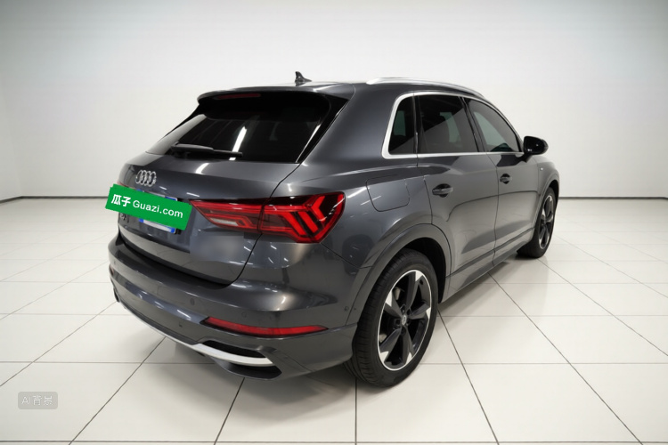 Audi Q3 2021 car image #7