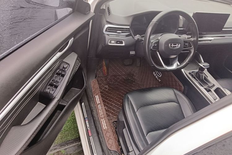 GEELY Emgrand 2022 car image #16