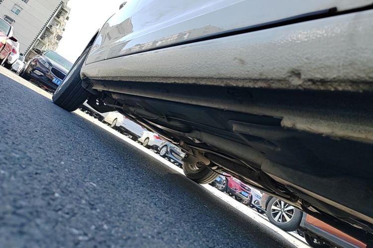 Volkswagen Santana 2017 car image #26