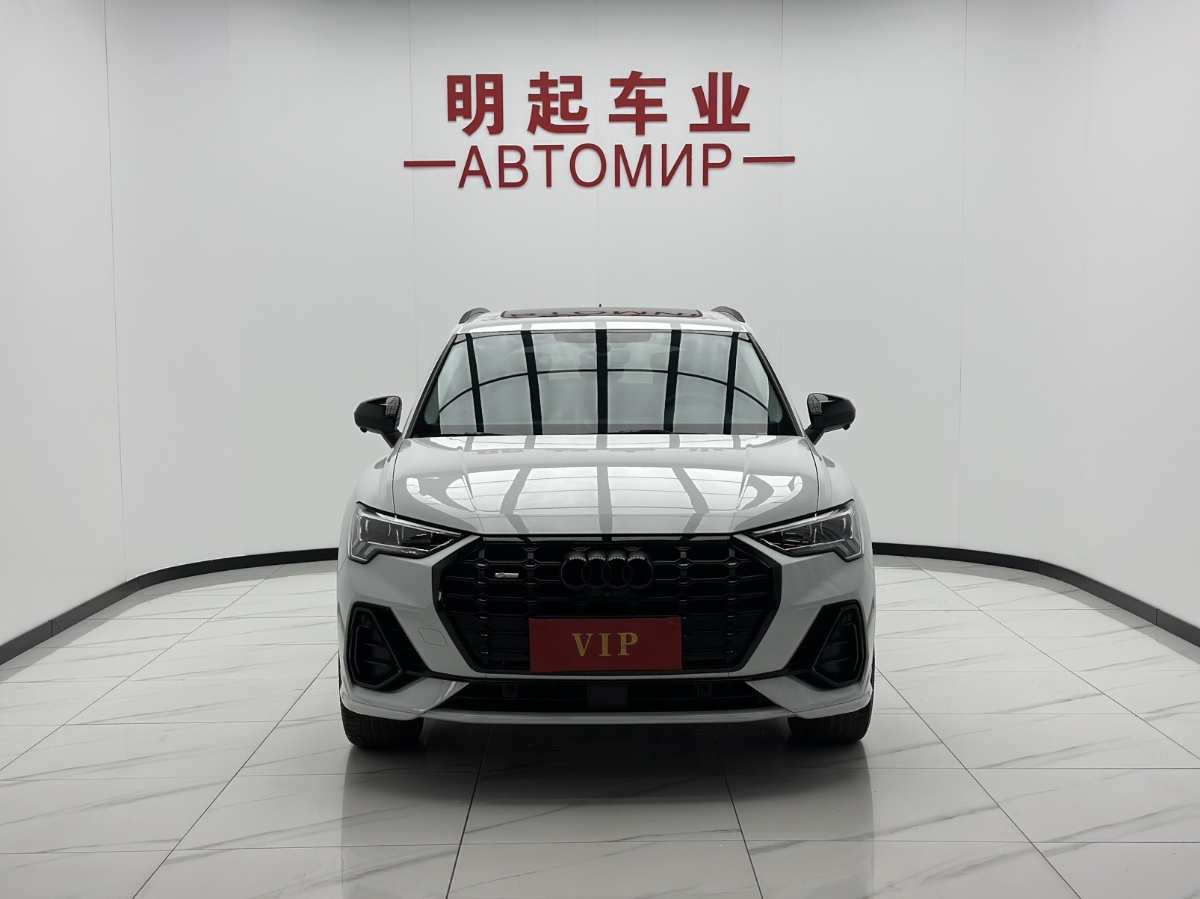 Audi Q3 2023 #3 Audi Q3 2023 صورة سيارة #3