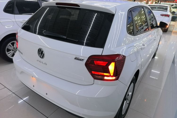 Volkswagen Polo 2021 car image #5