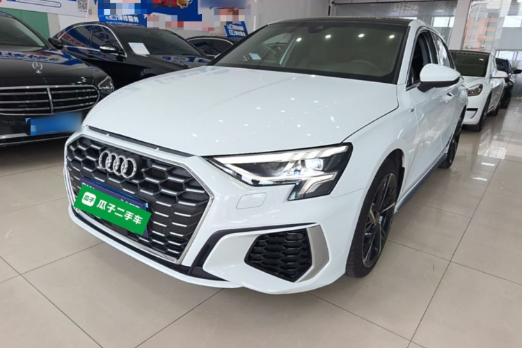 Audi A3 2022 immagine di auto #2