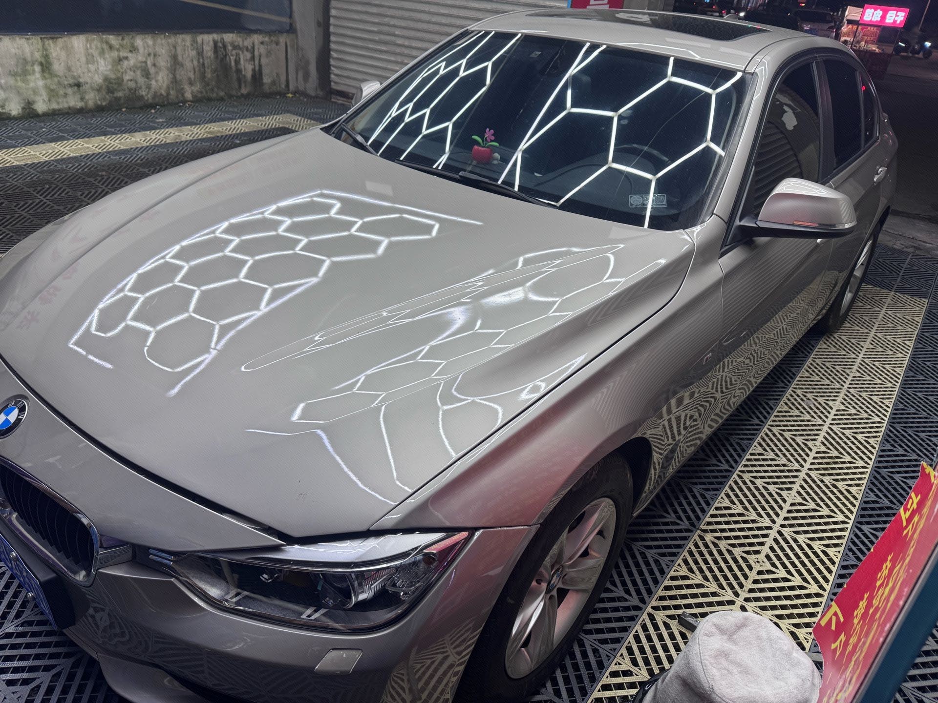 BMW 3 Series 2013 BMW 3 Series 2013 car image