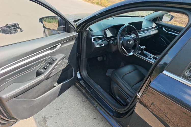 GEELY Emgrand 2021 car image #12