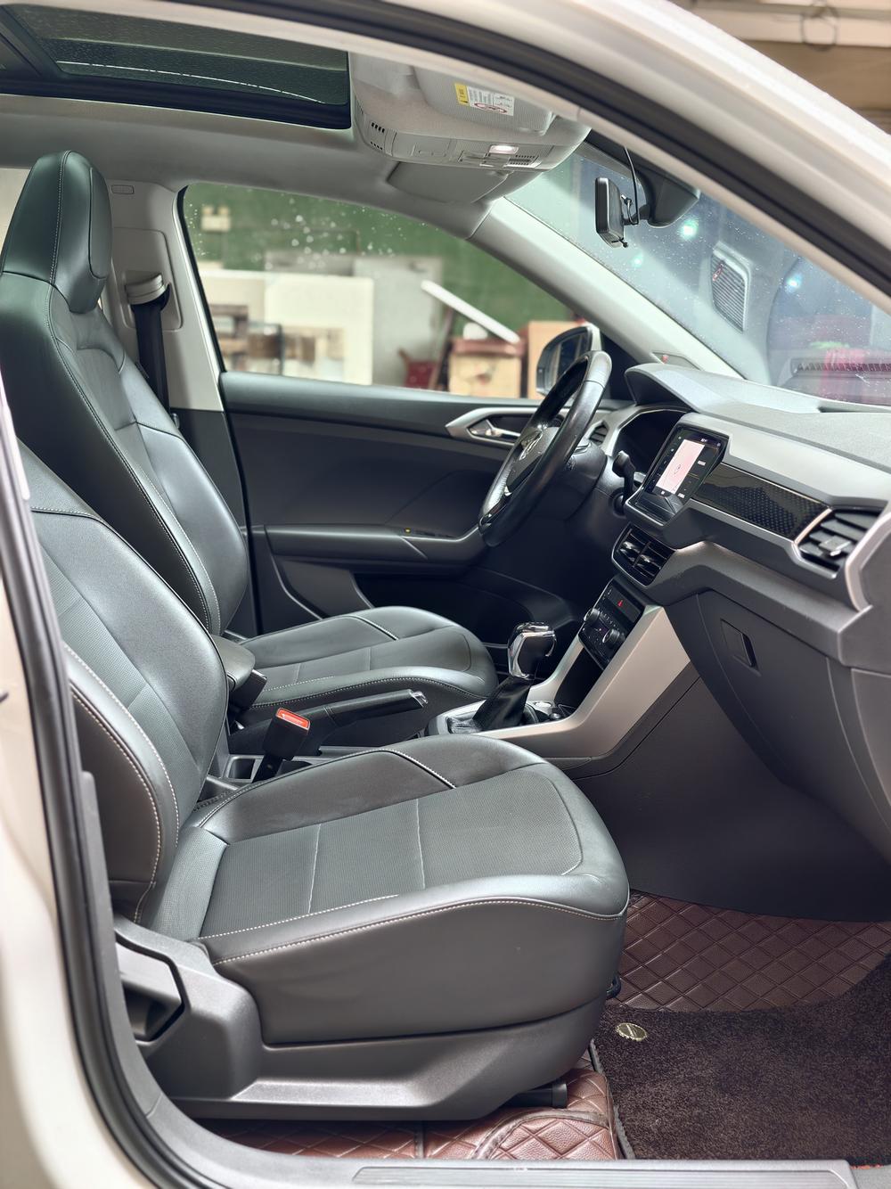 Volkswagen T-Cross 2020 #12 Volkswagen T-Cross 2020 car image #12