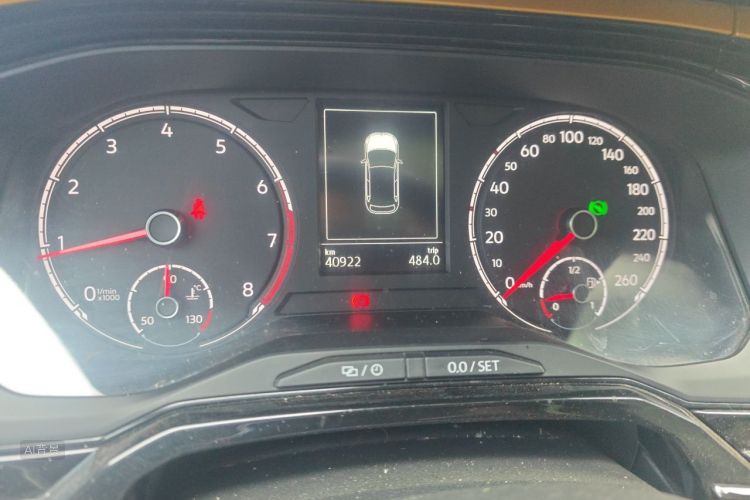 Volkswagen Polo 2019 car image #13