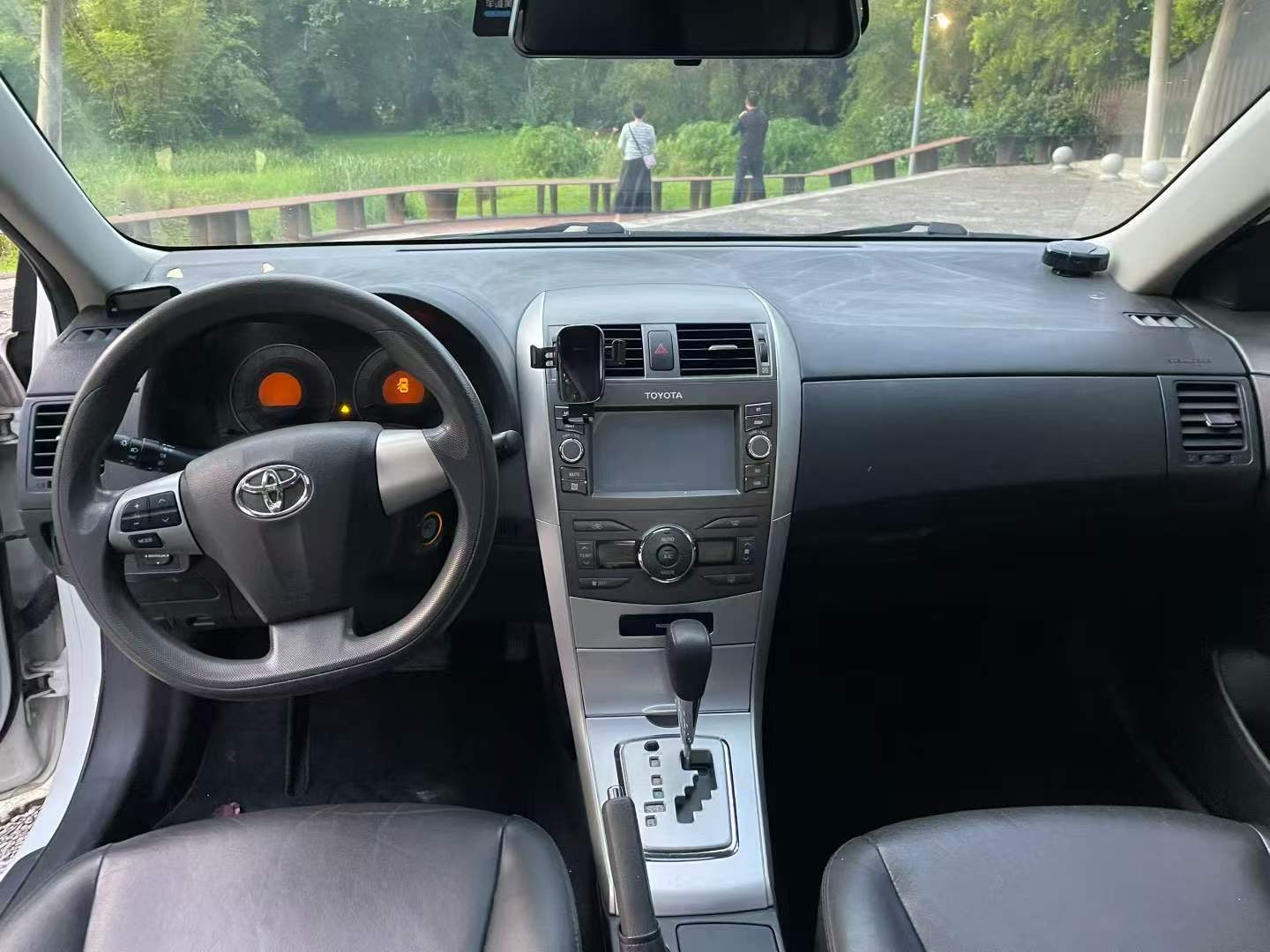 Toyota Corolla 2014 #8 Toyota Corolla 2014 car image #8