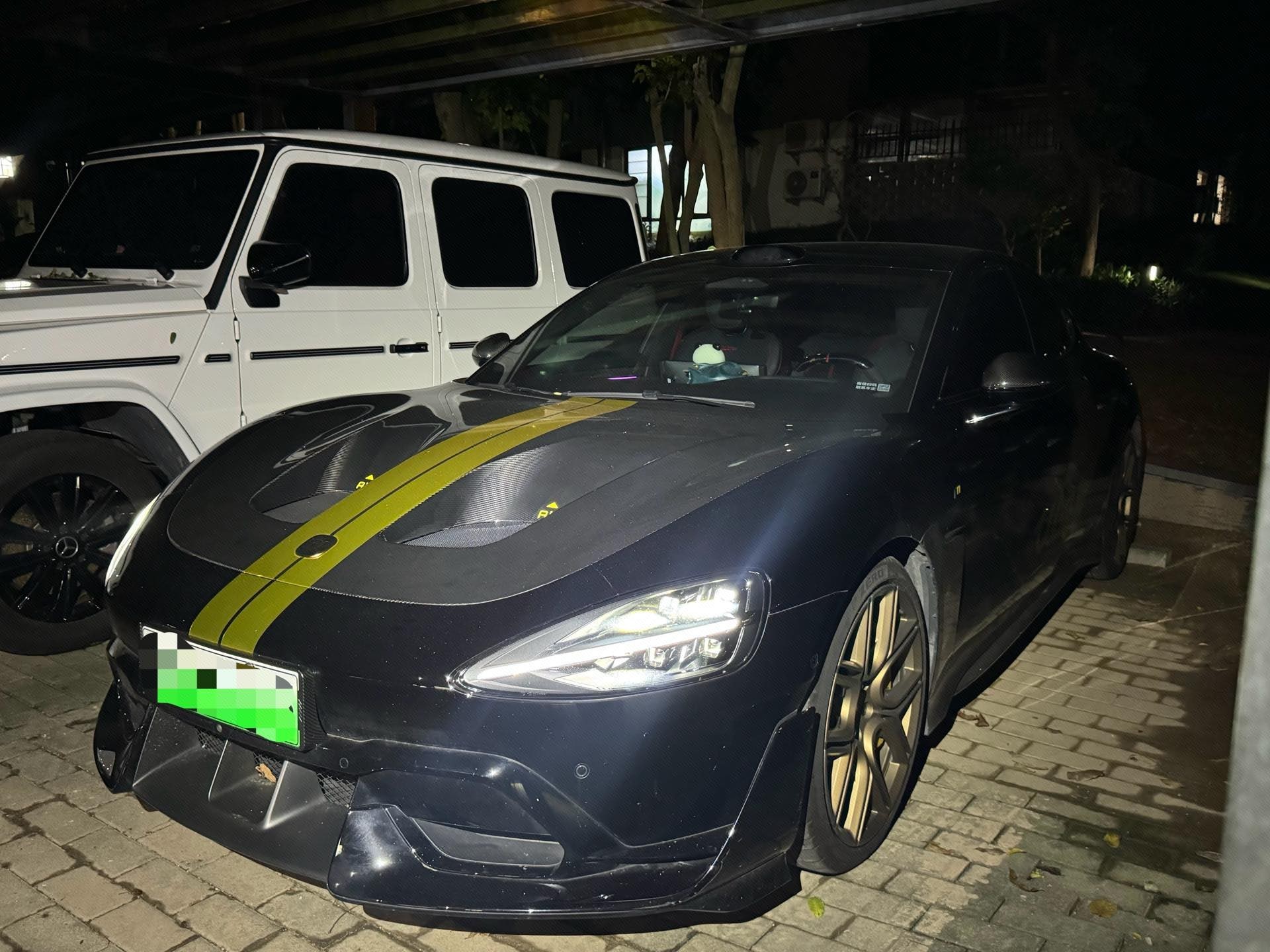 MI SU7 Ultra 2025 car image 