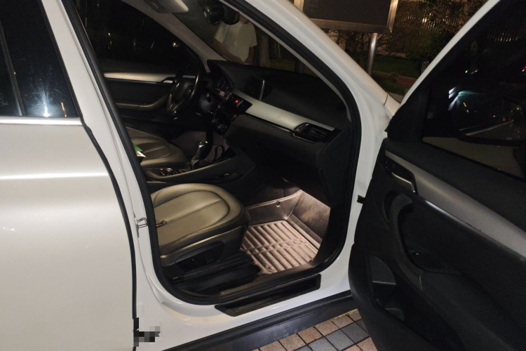 BMW X1 2017 #27 BMW X1 2017 car image #27