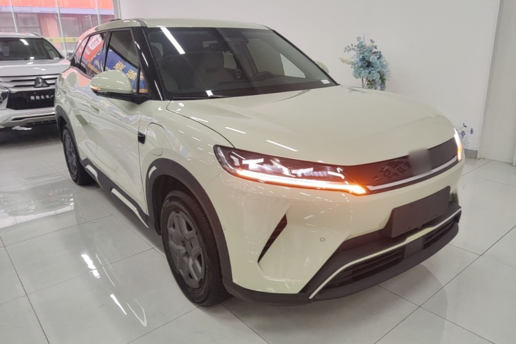 BYD YuanUP 2025 #4 BYD YuanUP 2025 car image #4