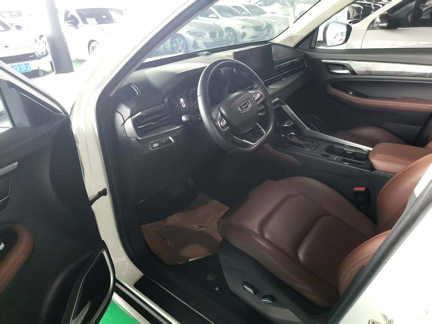 GEELY Vision X6 2023 imagem de carro #5