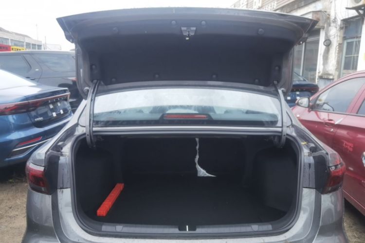 GEELY Emgrand 2026 #19 GEELY Emgrand 2026 car image #19
