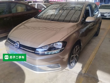 Volkswagen Golf 2018 car image 