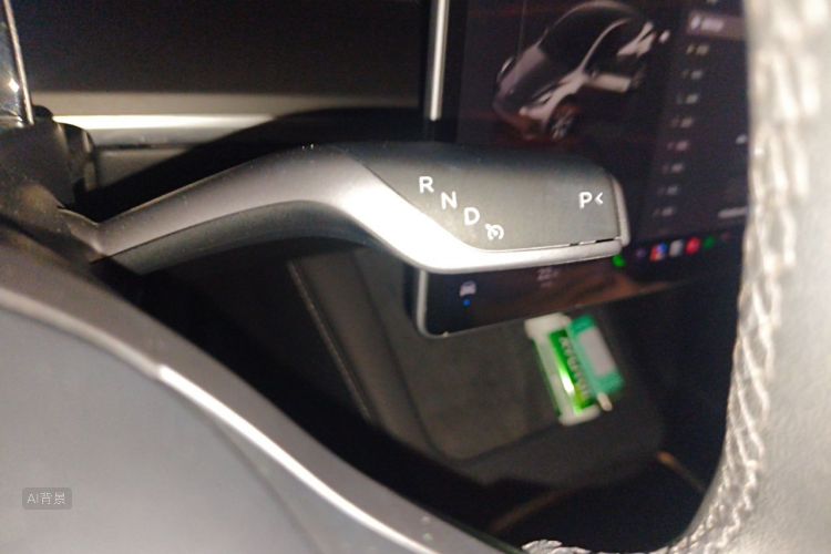 Tesla Model Y 2022 صورة سيارة #16