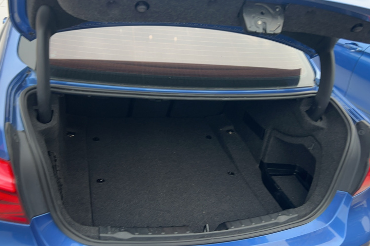 BMW 3 Series 2016 #21 BMW 3 Series 2016 immagine di auto #21