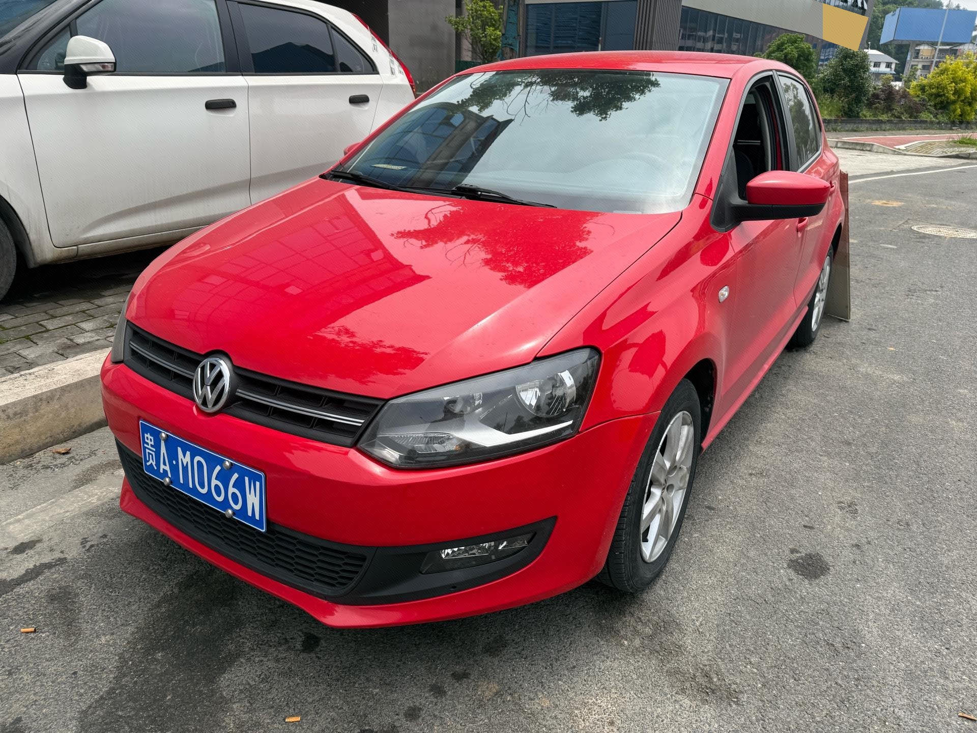 Volkswagen Polo 2014 Volkswagen Polo 2014 car image