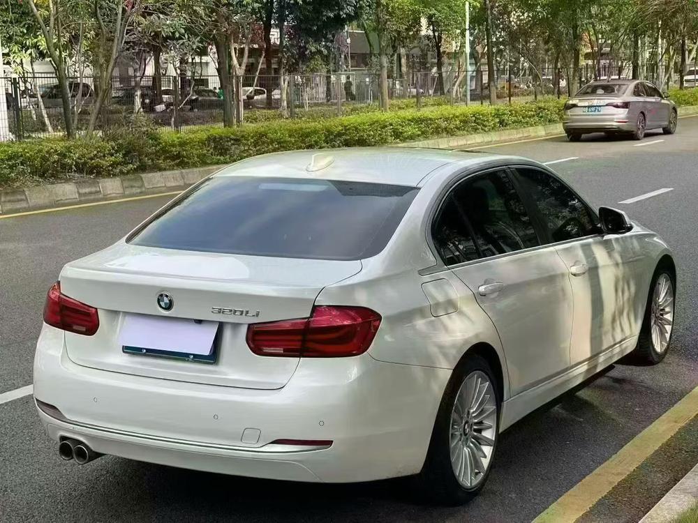 BMW 3 Series 2018 #4 BMW 3 Series 2018 car image #4