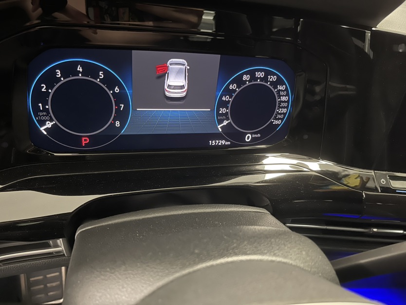 Volkswagen Golf 2022 car image #6