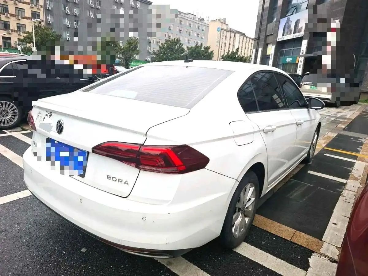 Volkswagen Bora 2022 car image #9