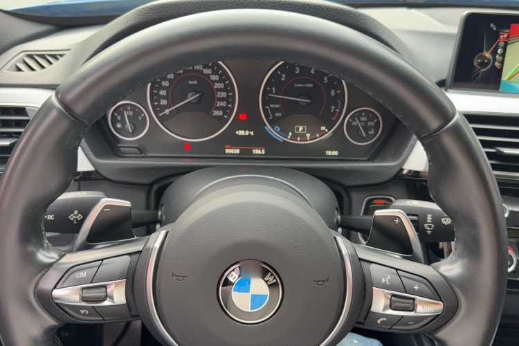 BMW 3 Series 2018 #12 BMW 3 Series 2018 car image #12