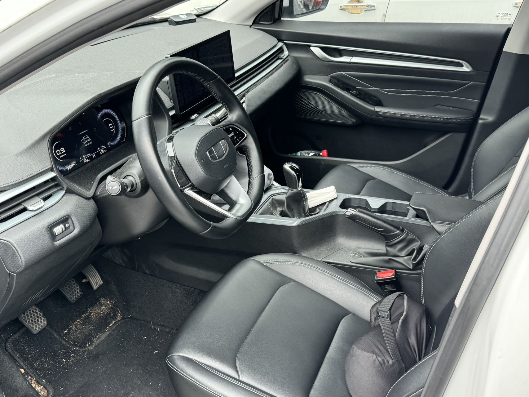 GEELY Emgrand 2024 #2 GEELY Emgrand 2024 immagine di auto #2