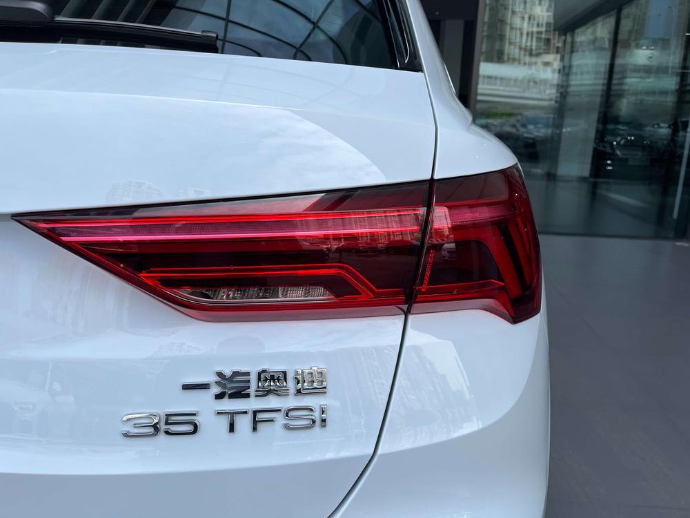 Audi Q3 2024 #7 Audi Q3 2024 car image #7
