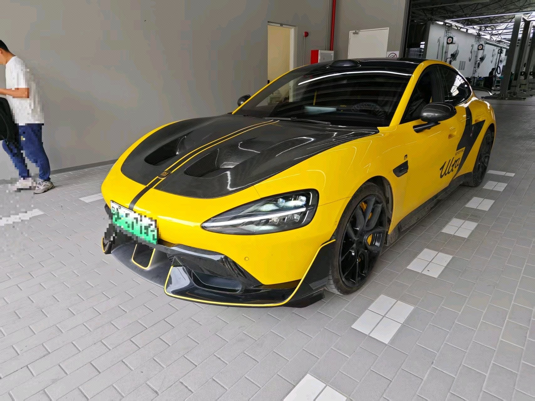 MI SU7 Ultra 2025 car image 