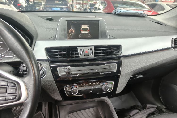BMW X1 2017 #13 BMW X1 2017 car image #13