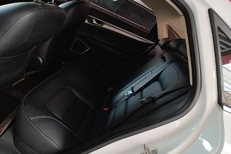 GEELY Emgrand GL 2017 car image #17