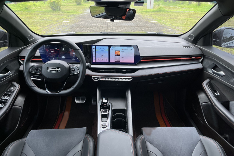 GEELY Binray 2023 car image #15